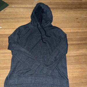 Old Navy sized L best fits M